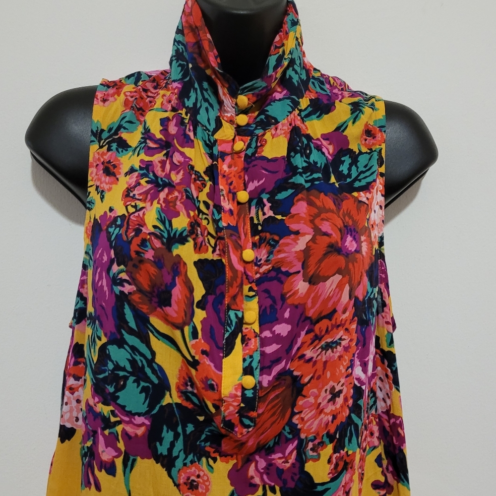 Anthropologie Sleeveless Floral Blouse. Size M.